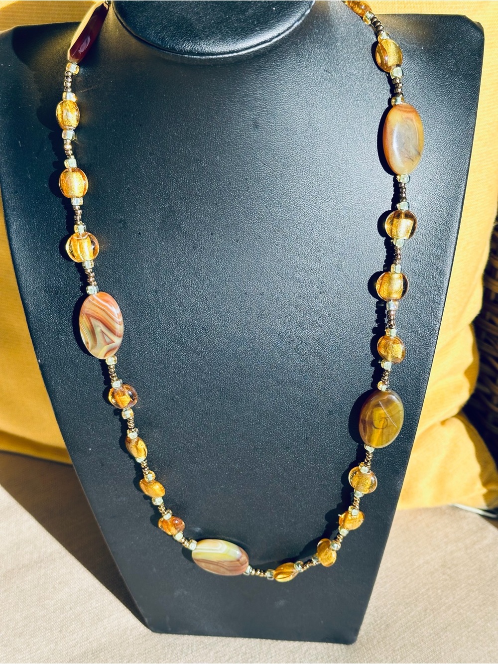 Murano Gold Foil Glass Beads with Agates Necklace 24" - Picture 1 of 8